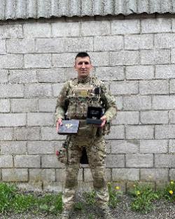 РУСЛАН КУРБАНОВ – ГЕРОЙ ДОНЕЦКОЙ НАРОДНОЙ РЕСПУБЛИКИ РУСЛАН КУРБАНОВ – ГЕРОЙ ДОНЕЦКОЙ НАРОДНОЙ РЕСПУБЛИКИ